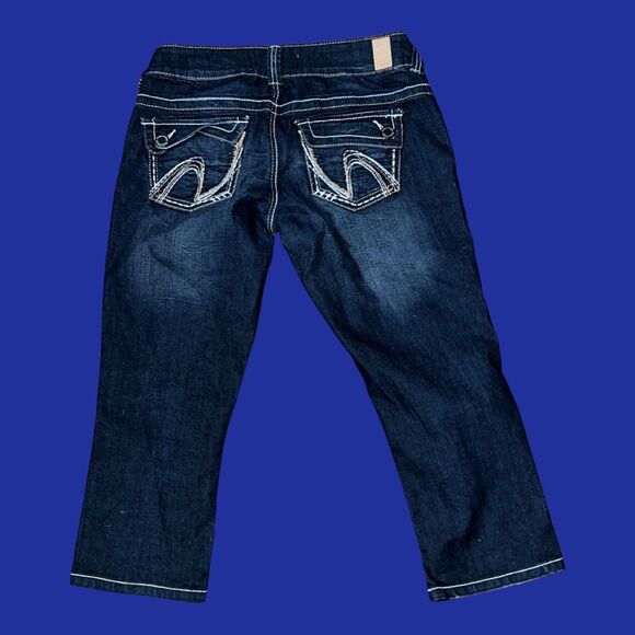Maurices Dark Wash Capri Low Rise Capri Jeans Size Medium Waist 30 #112 - Picture 2 of 5
